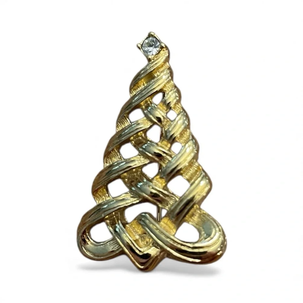 Vintage Avon Christmas‎ Tree Pin Brooch Gold Tone Rhinestone Woven Braid Festive